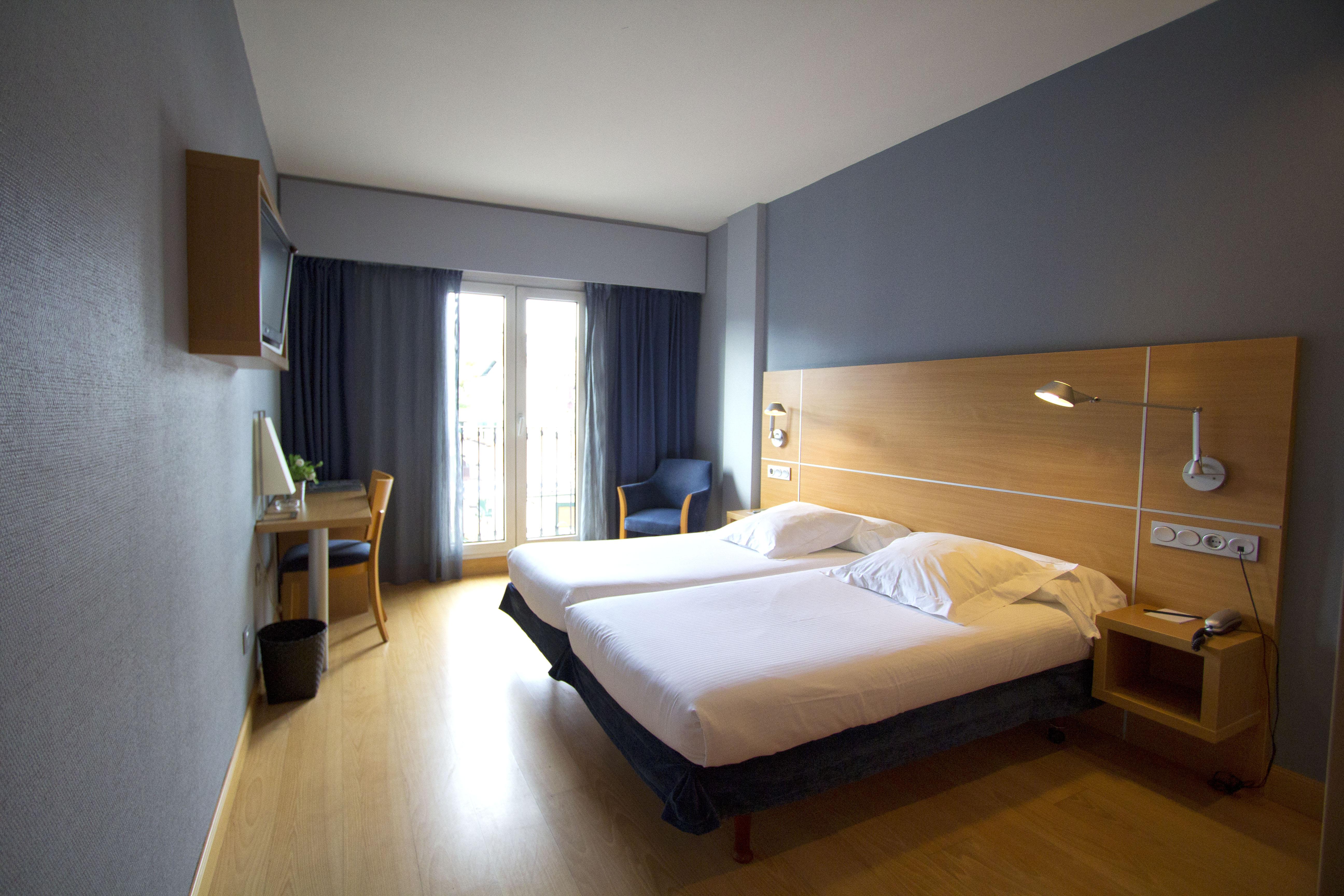 Hotel Jauregui Хондарибия Екстериор снимка