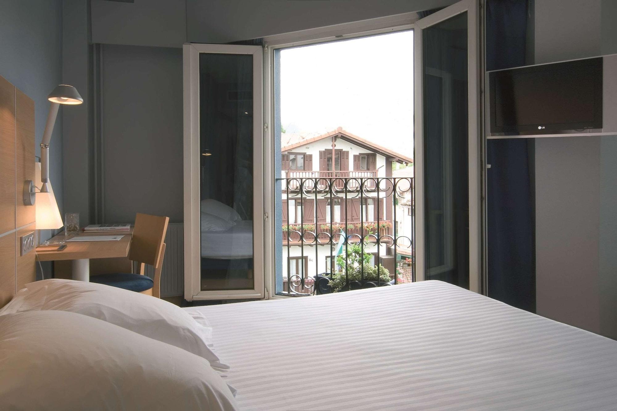 Hotel Jauregui Хондарибия Екстериор снимка