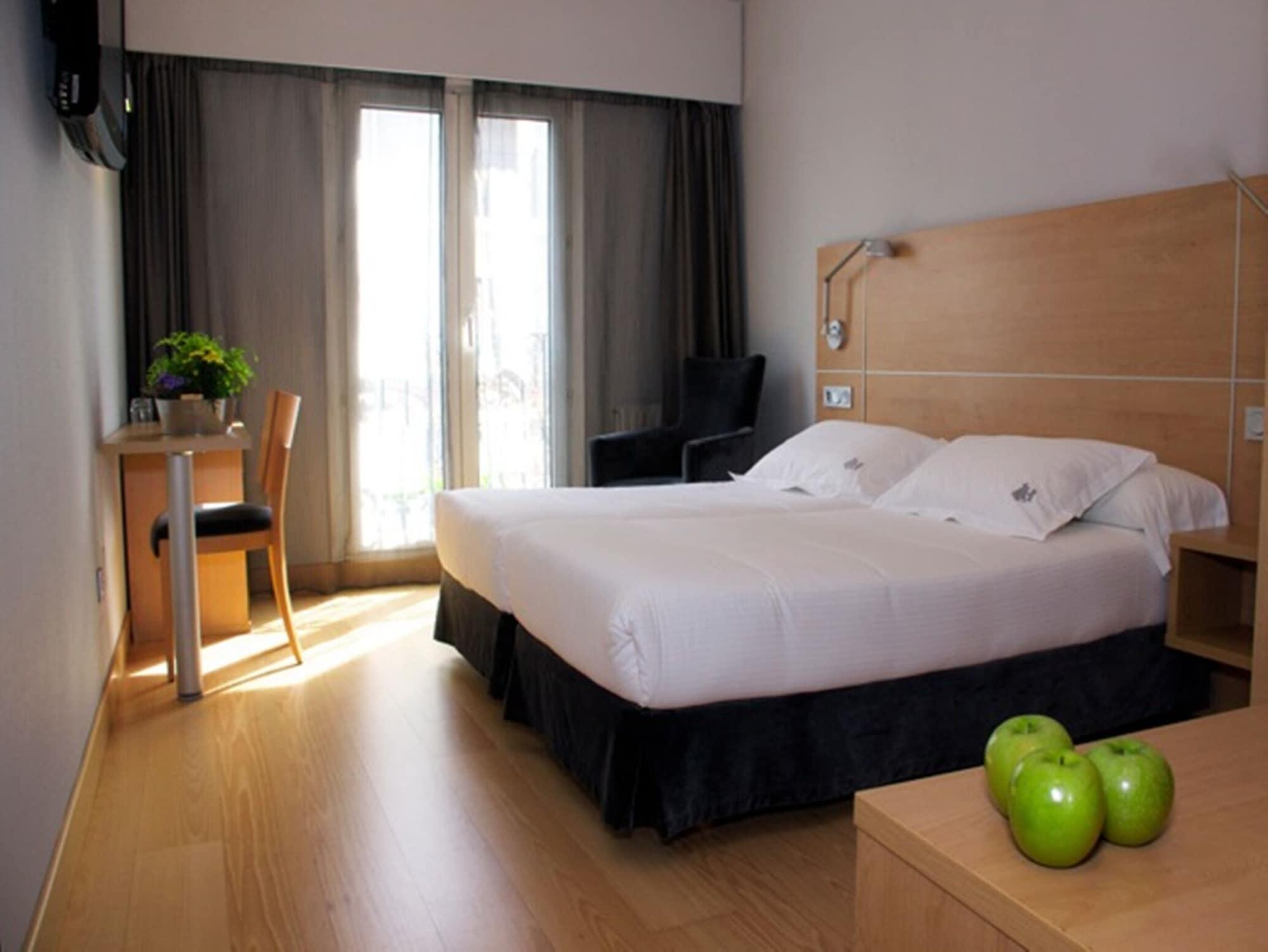 Hotel Jauregui Хондарибия Екстериор снимка