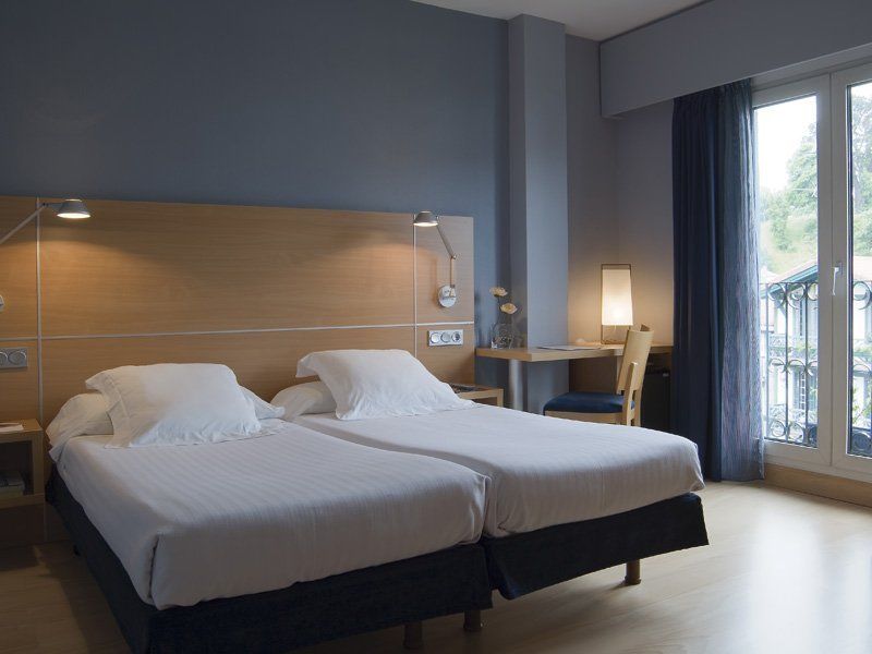 Hotel Jauregui Хондарибия Стая снимка